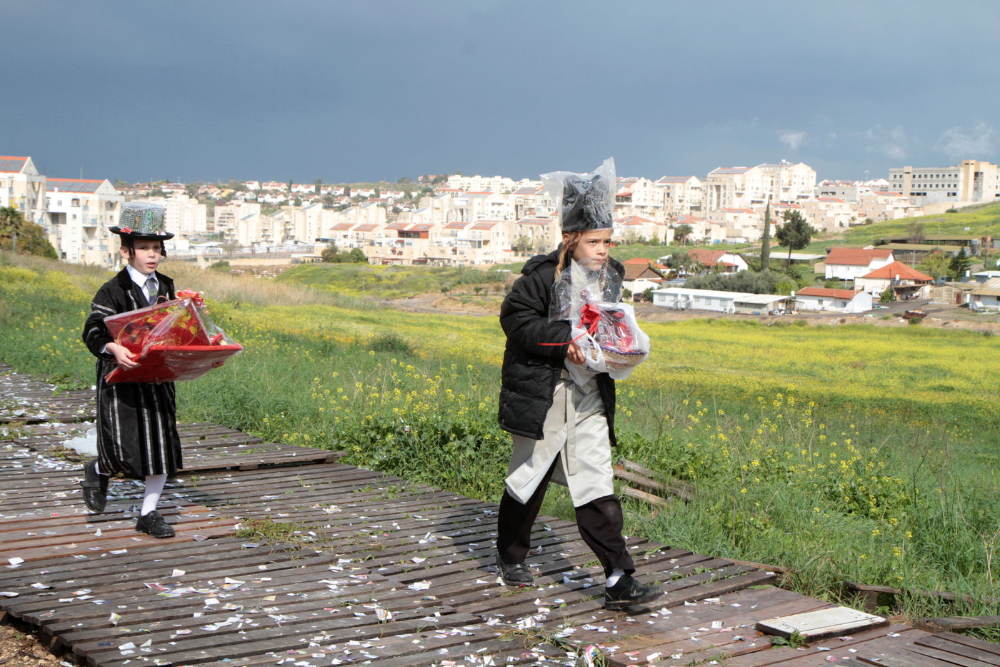 צפו בתיעוד מיוחד: בית שמש חוגגת פורים