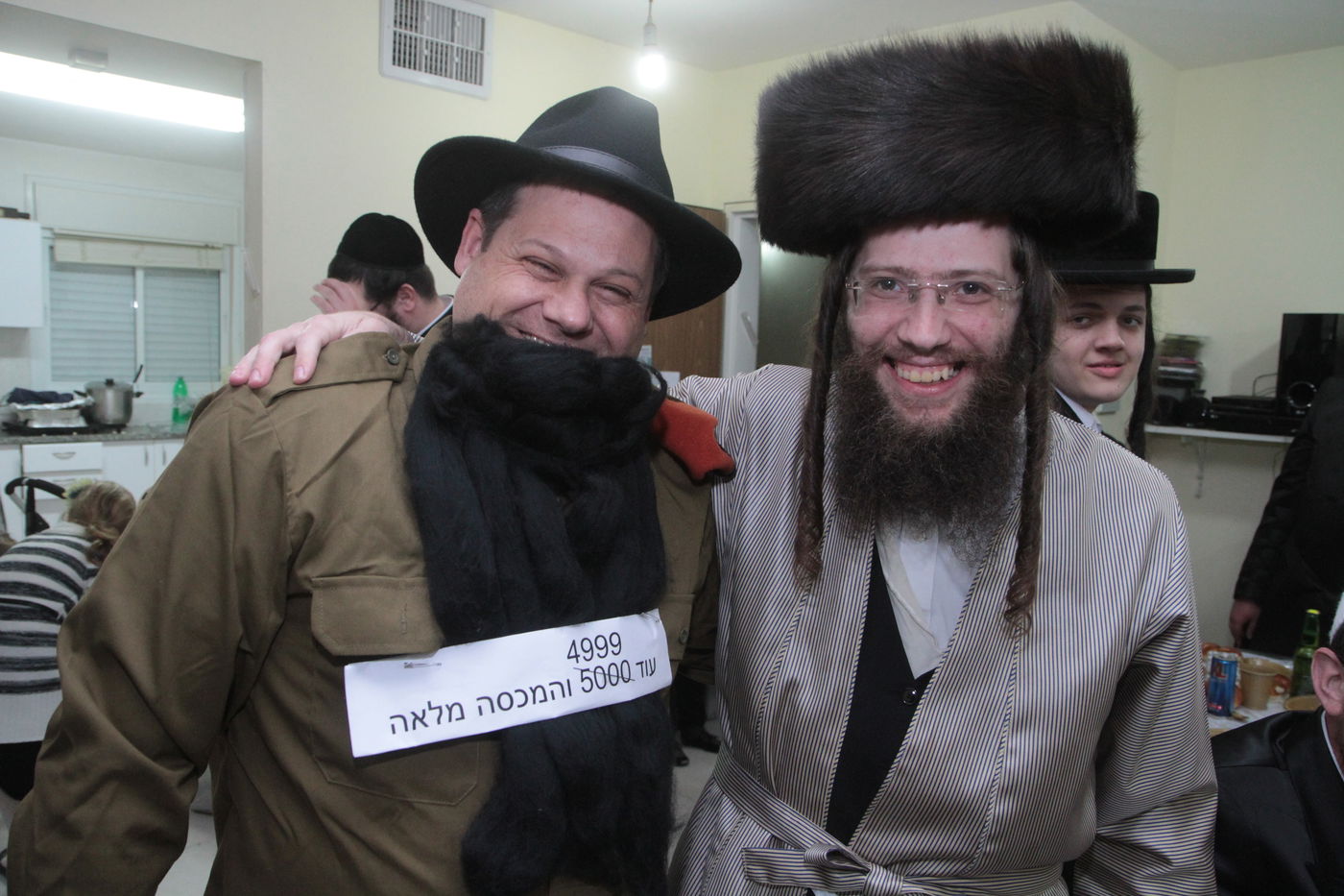 צפו בתיעוד מיוחד: בית שמש חוגגת פורים