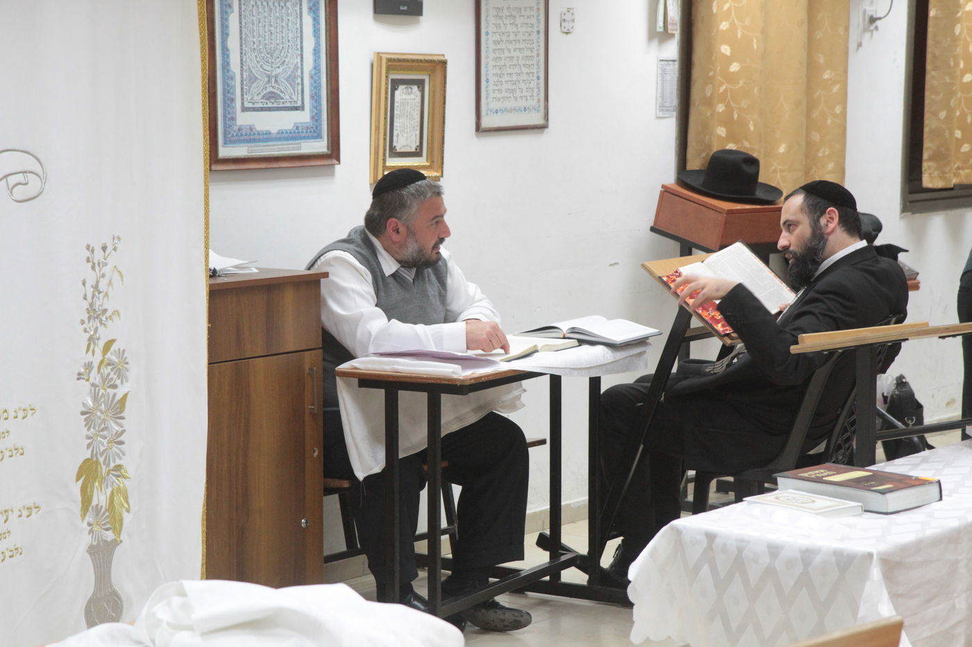 צפו בתיעוד מיוחד: בית שמש חוגגת פורים