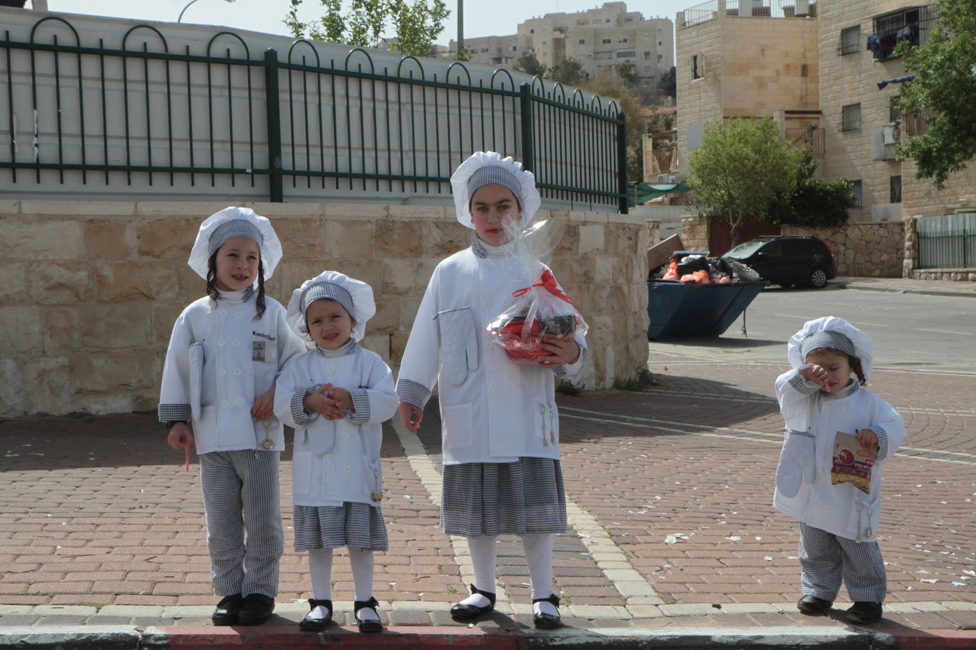 צפו בתיעוד מיוחד: בית שמש חוגגת פורים