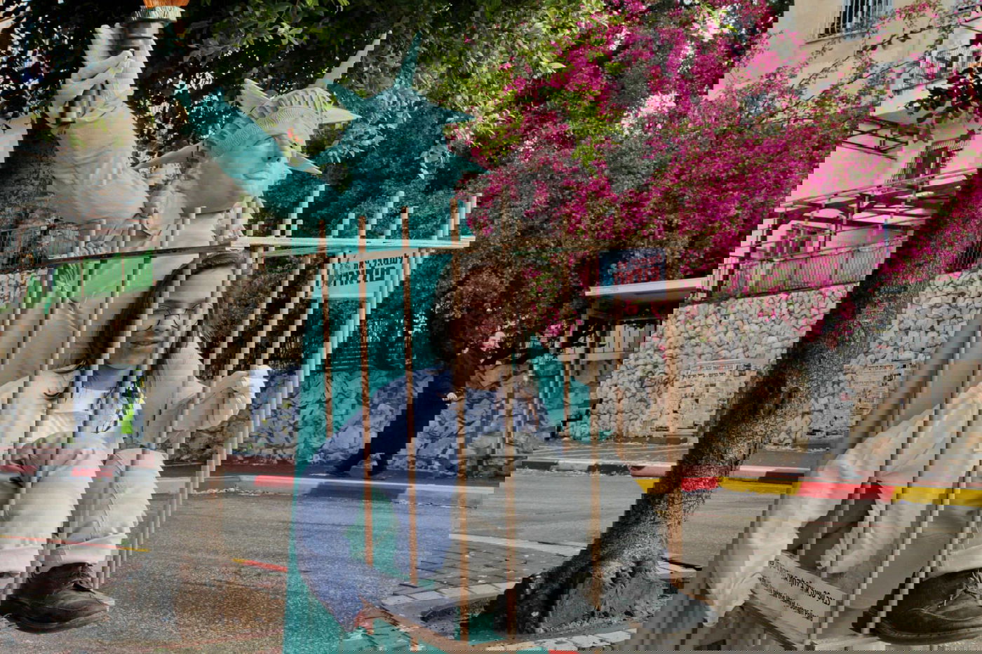 התחפושת של פורים: יונתן פולארד • תיעוד