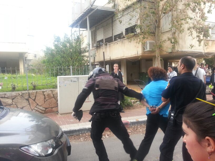 בני ברק: דקר את חברו ונעצר • תיעוד