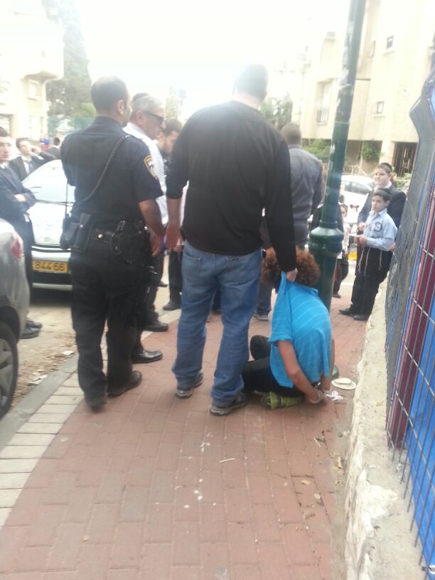 בני ברק: דקר את חברו ונעצר • תיעוד