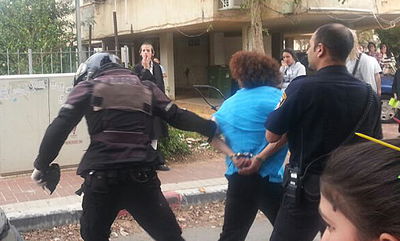 בני ברק: דקר את חברו ונעצר • תיעוד