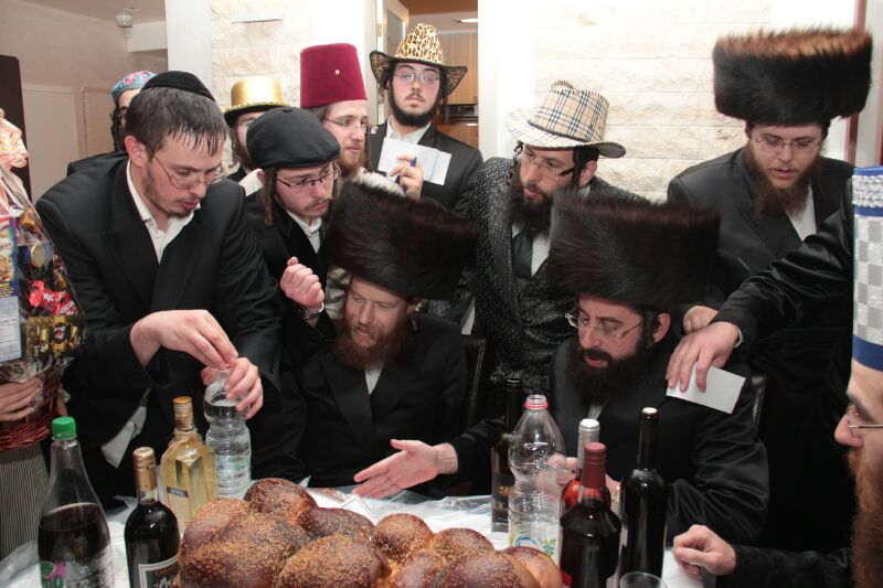 עד דלא ידע: צפו בחגיגות פורים בירושלים