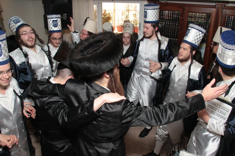 עד דלא ידע: צפו בחגיגות פורים בירושלים