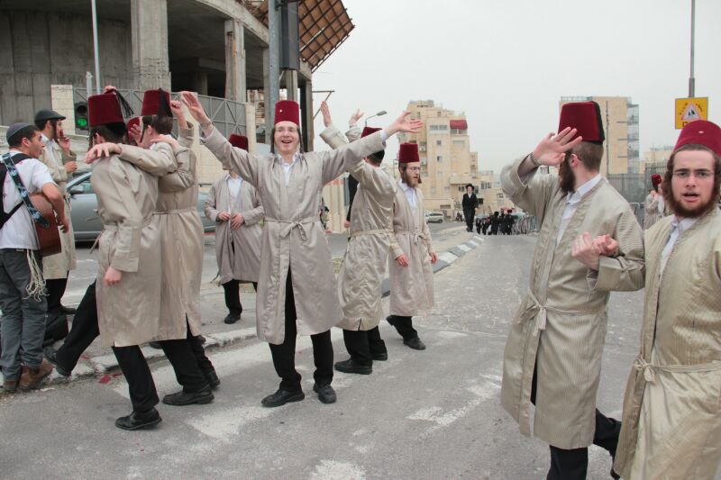 עד דלא ידע: צפו בחגיגות פורים בירושלים