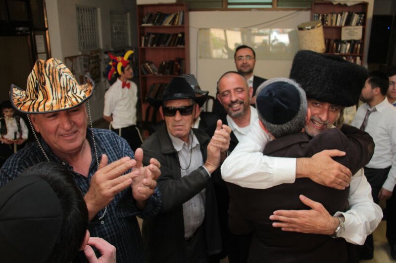 תמונות: חגיגת פורים אצל ח"כ אלי ישי