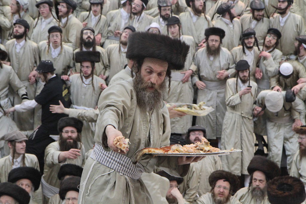 פורים בירושלים • הגלריה של יעקב לדרמן