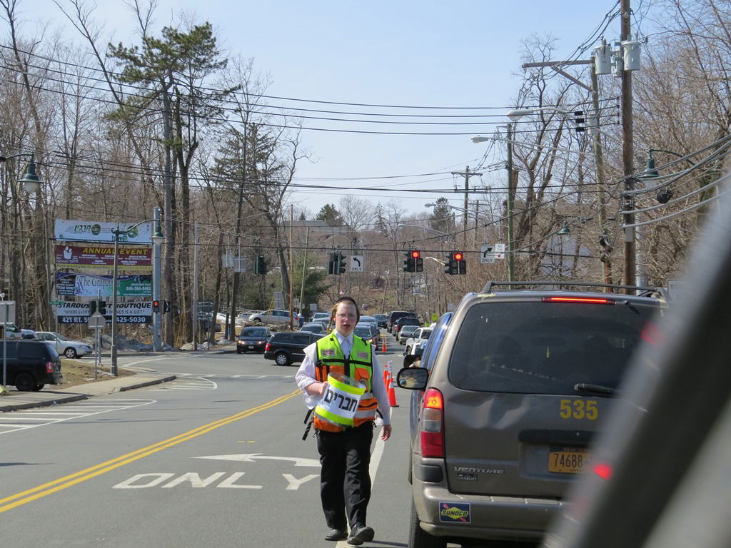 צפו בגלרית ענק: חגיגות פורים במונסי