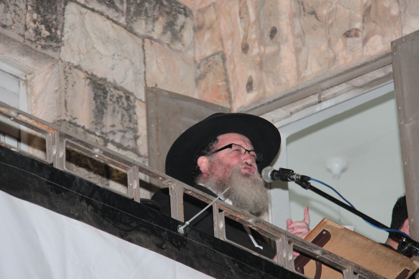 בסיום ההפגנה בי-ם: עימות אלים בין המפגינים החרדים