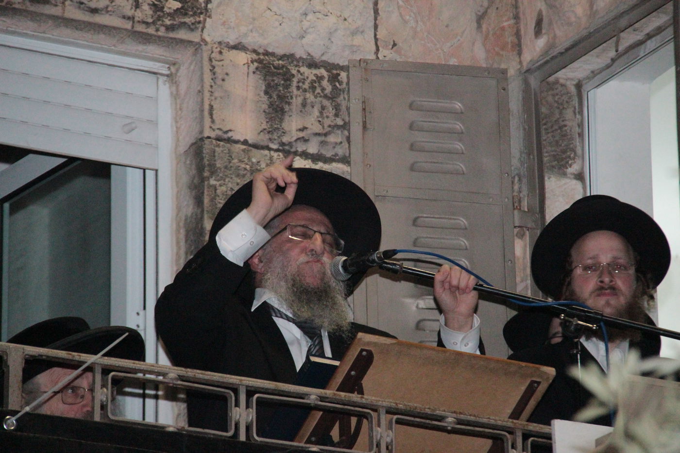 בסיום ההפגנה בי-ם: עימות אלים בין המפגינים החרדים