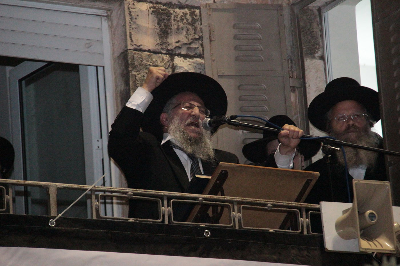 בסיום ההפגנה בי-ם: עימות אלים בין המפגינים החרדים