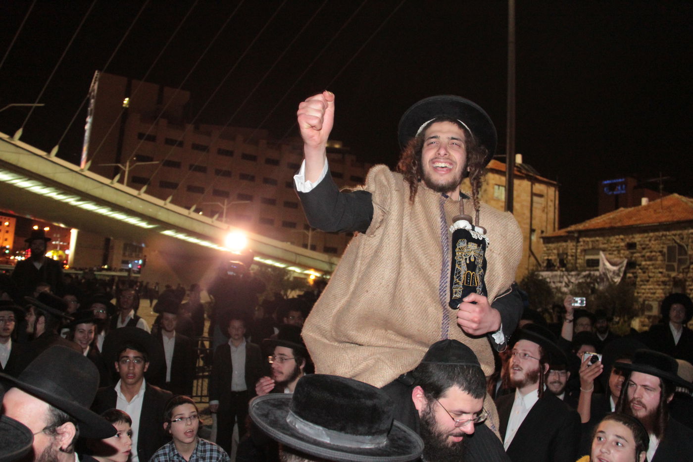 בסיום ההפגנה בי-ם: עימות אלים בין המפגינים החרדים