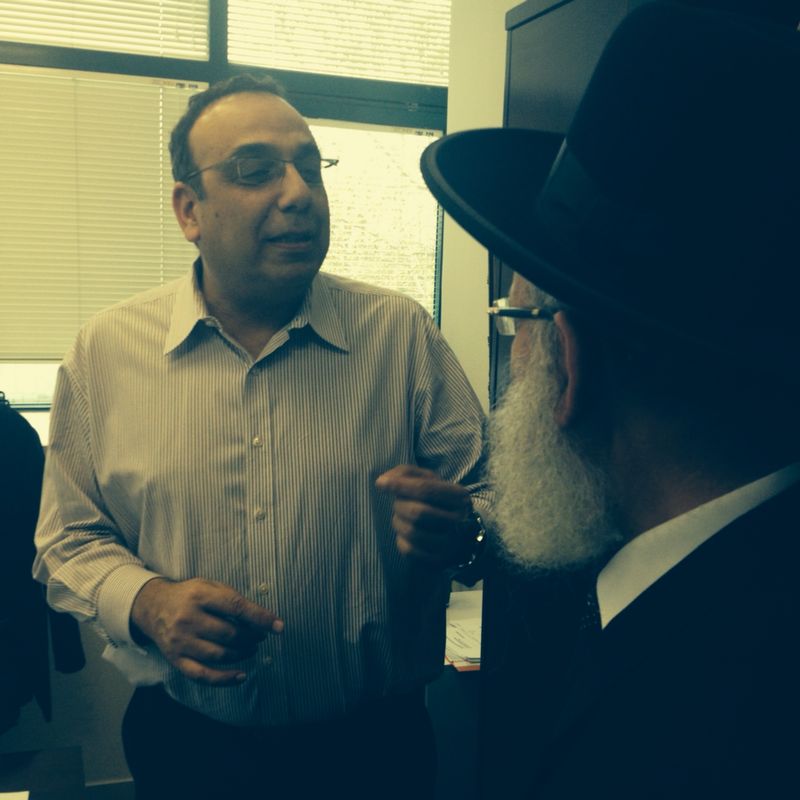 הרב אלבז נפגש עם הכתבים לענייני חרדים