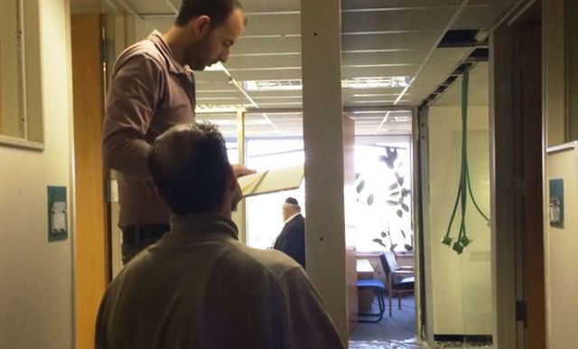 קיר ההפרדה בין הלשכות