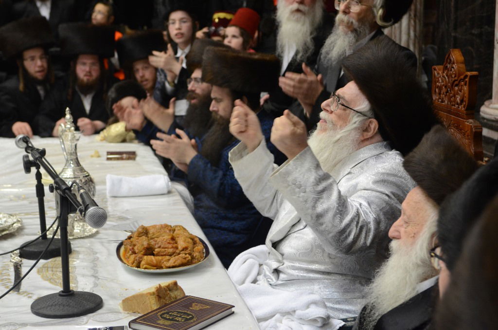 פורים בחצר הקודש צאנז • גלריה