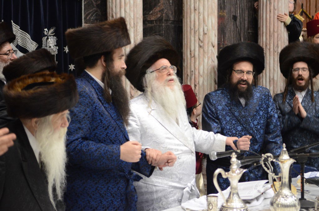 פורים בחצר הקודש צאנז • גלריה