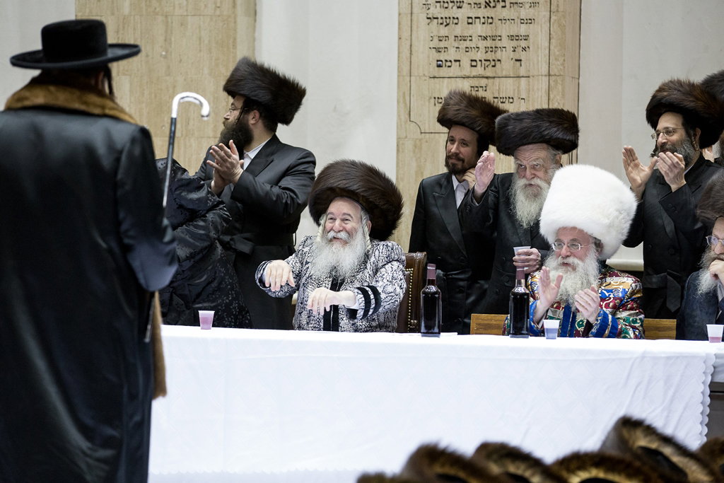 פורים בחצרות הקודש בארה"ב • תיעוד ענק