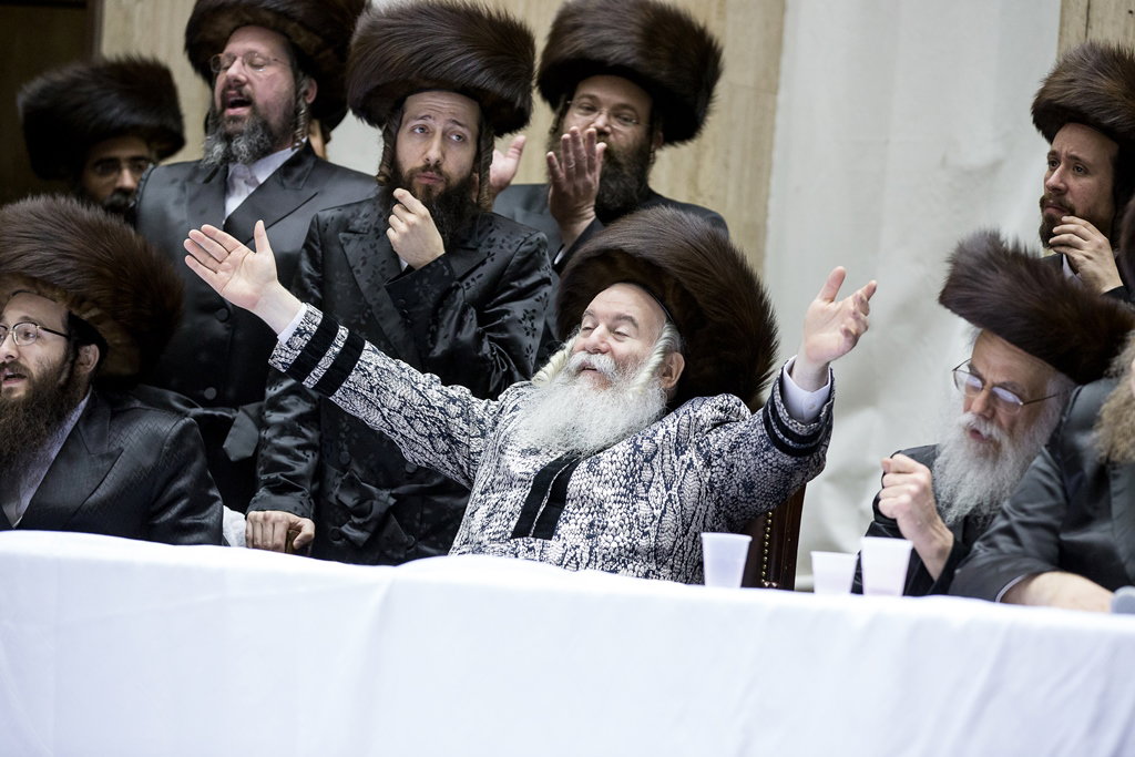 פורים בחצרות הקודש בארה"ב • תיעוד ענק
