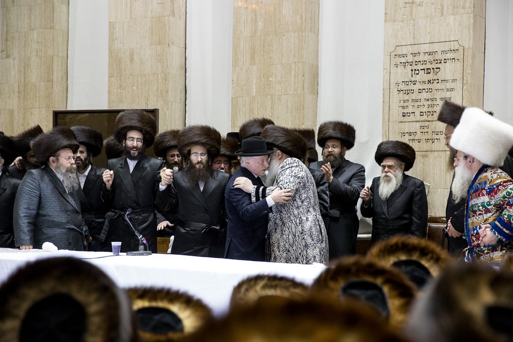 פורים בחצרות הקודש בארה"ב • תיעוד ענק
