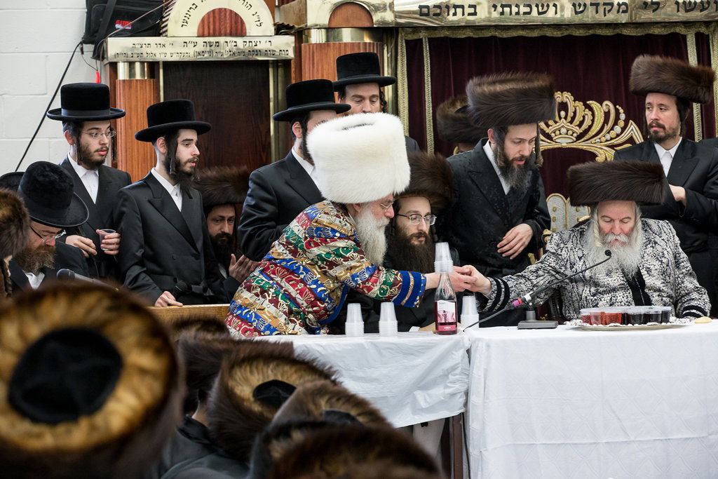 פורים בחצרות הקודש בארה"ב • תיעוד ענק