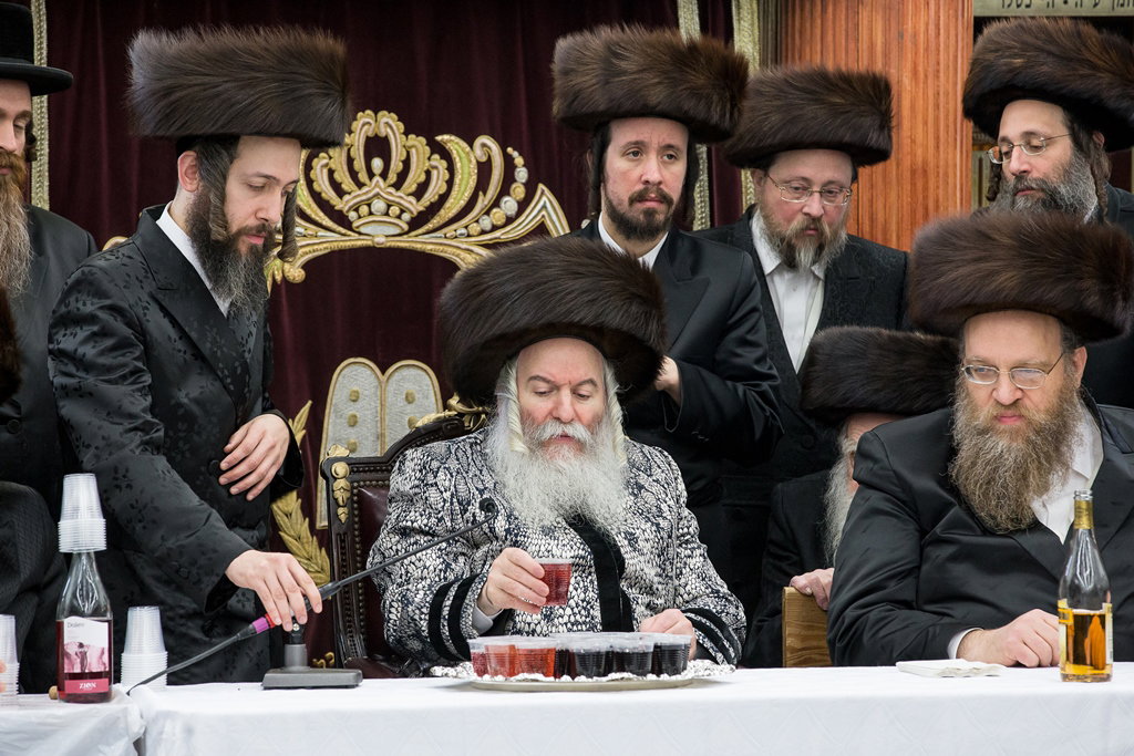 פורים בחצרות הקודש בארה"ב • תיעוד ענק