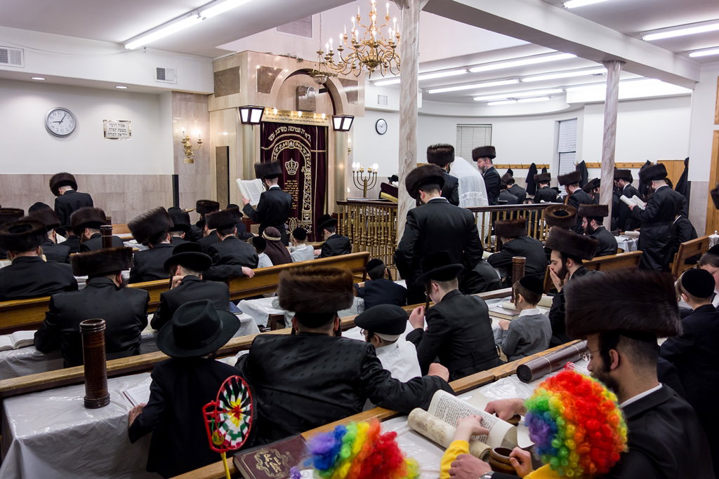 פורים בחצרות הקודש בארה"ב • תיעוד ענק