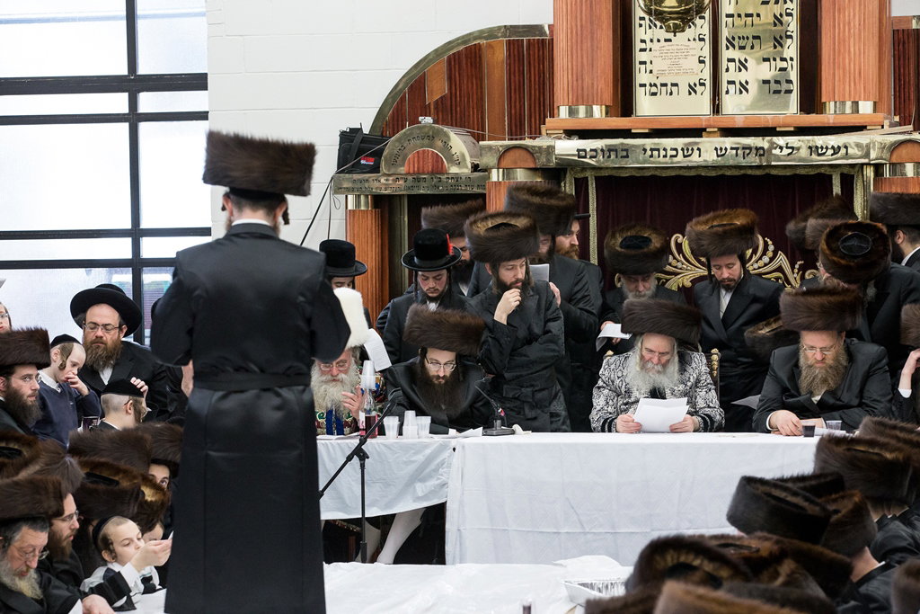 פורים בחצרות הקודש בארה"ב • תיעוד ענק