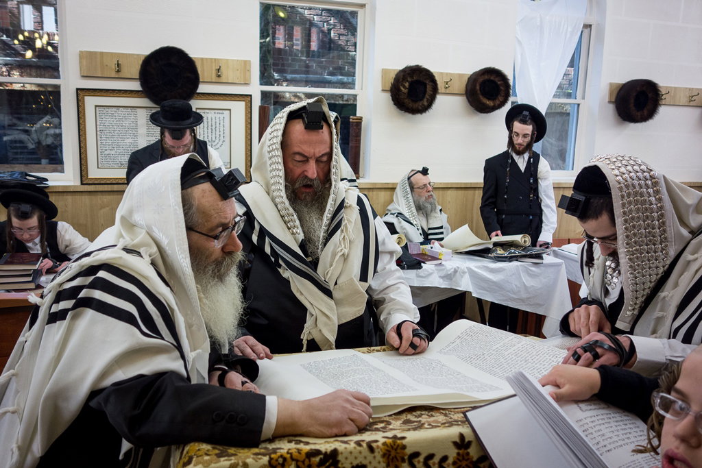 פורים בחצרות הקודש בארה"ב • תיעוד ענק