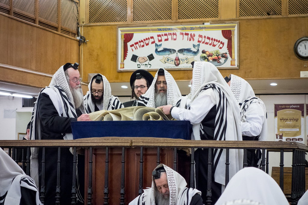 פורים בחצרות הקודש בארה"ב • תיעוד ענק