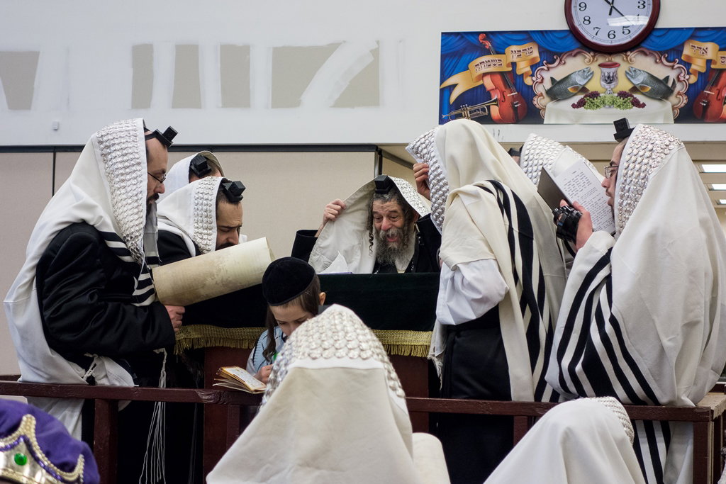 פורים בחצרות הקודש בארה"ב • תיעוד ענק