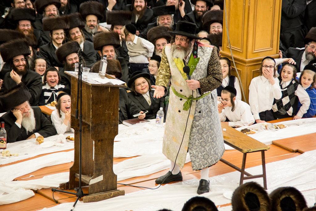 פורים בחצרות הקודש בארה"ב • תיעוד ענק