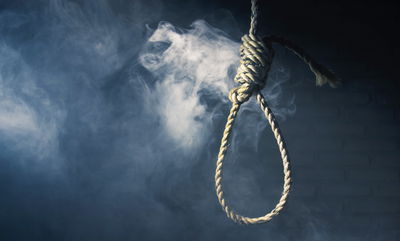 זוועה: ילדים חרדים צפו בגופת מתאבד