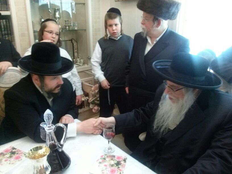 נדיר: האדמו"ר מצאנז בא לביקור הוקרה בבית ראש עיריית ביתר עילית