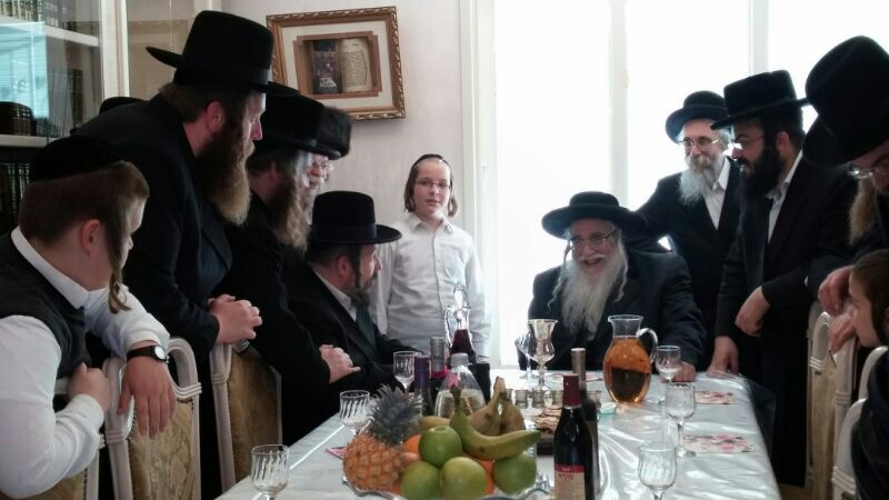 נדיר: האדמו"ר מצאנז בא לביקור הוקרה בבית ראש עיריית ביתר עילית