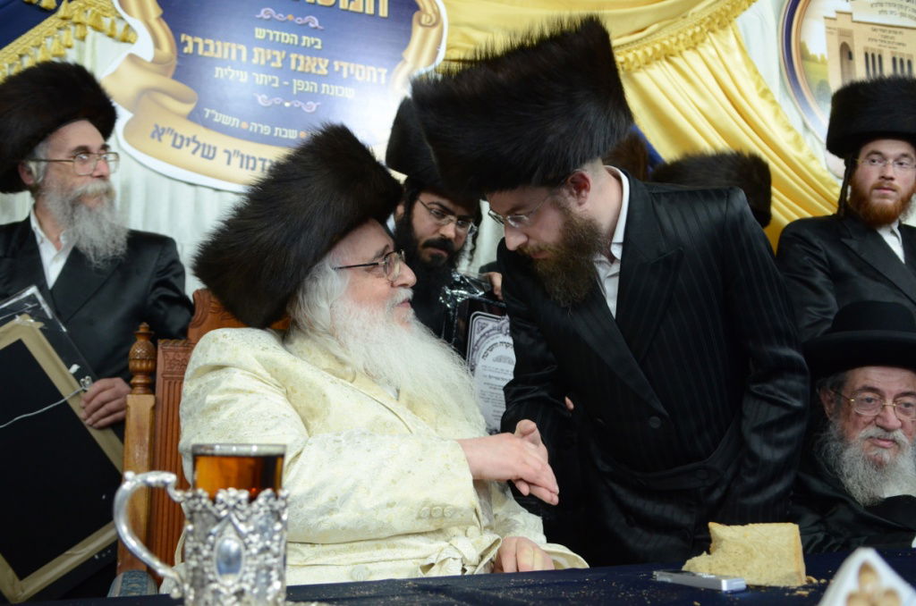 שבת היסטורית בביתר עילית בראשות האדמו"ר מצאנז • תיעוד ענק