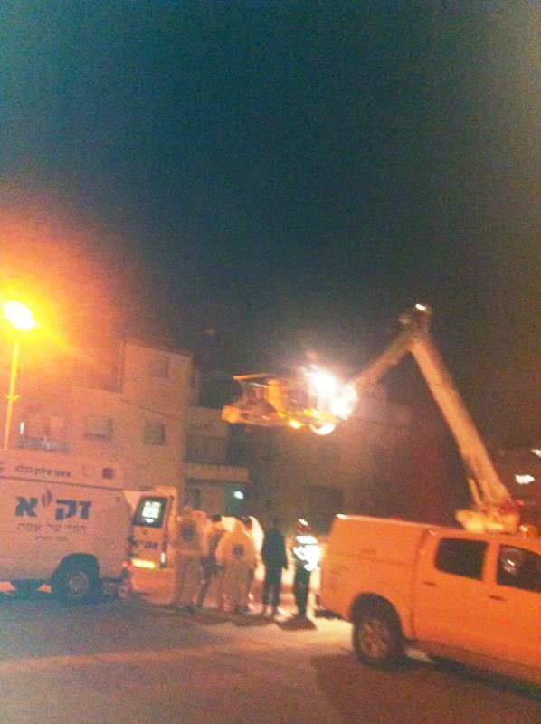 ביתר עילית: גופת הנפטר חולצה עם מנוף