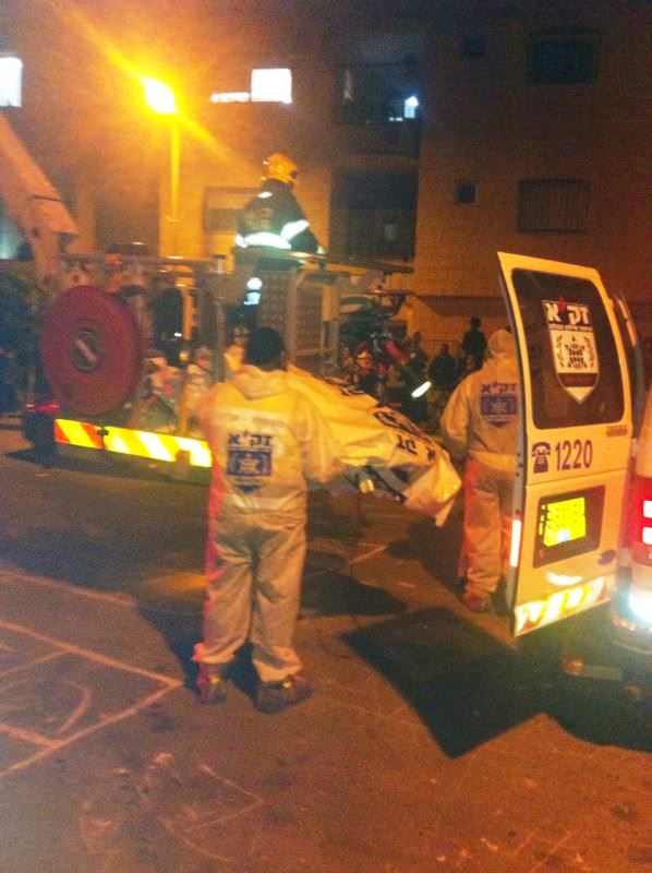 ביתר עילית: גופת הנפטר חולצה עם מנוף