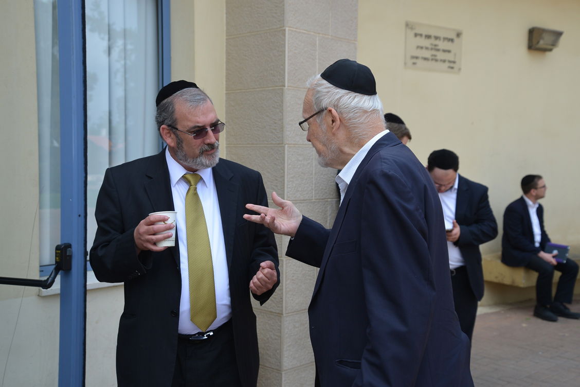 היום השני ב"ירחי כלה": עו"ד יעקב וינרוט ורבי אלימלך בידרמן