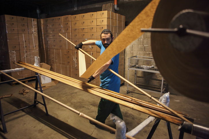 גלריה: כך אופים מצות לחג הפסח