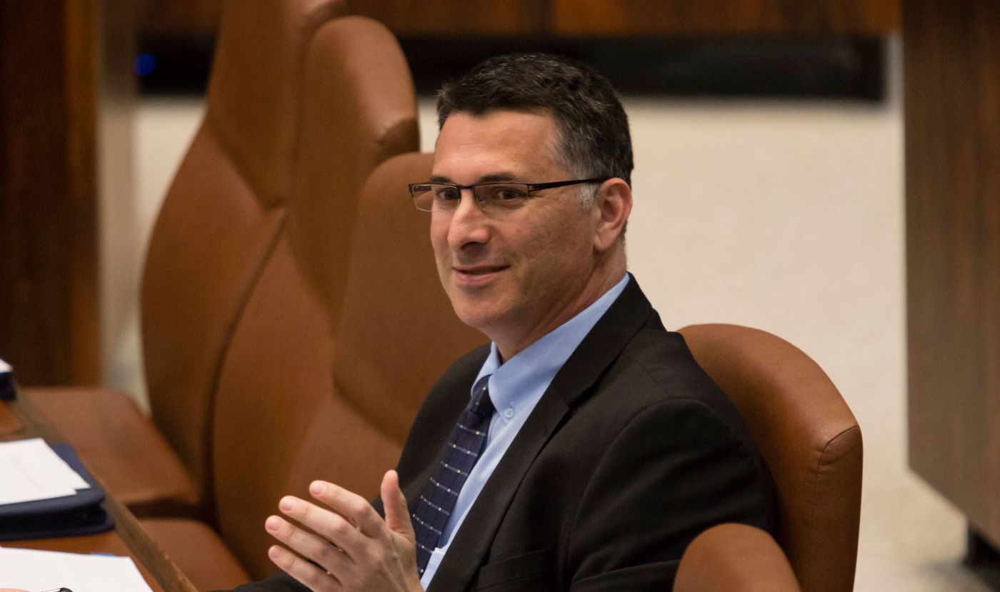 שר הפנים גדעון סער