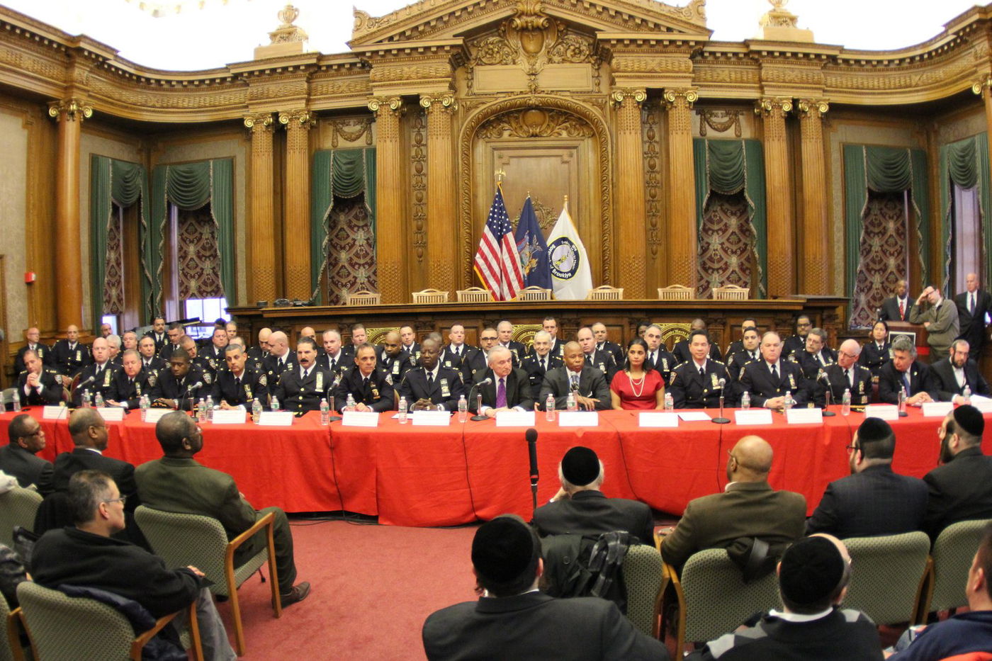 ניו יורק: מפכ"ל המשטרה נפגש עם עסקני היהדות החרדית