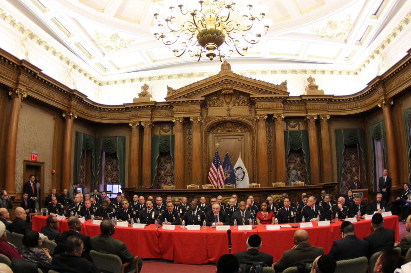 ניו יורק: מפכ"ל המשטרה נפגש עם עסקני היהדות החרדית