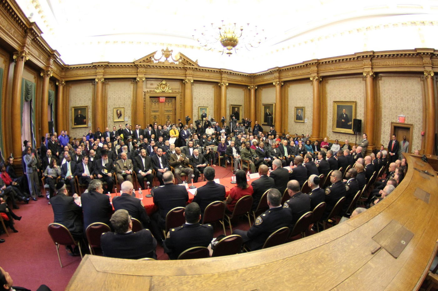 ניו יורק: מפכ"ל המשטרה נפגש עם עסקני היהדות החרדית