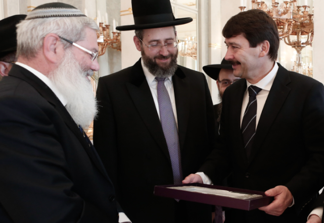 בן דהן ונשיא הונגריה, אמש