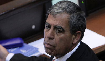 סותר את עצמו: כך תקף סגן  שר האוצר את ביטול המע"מ