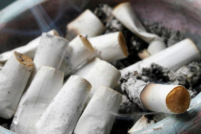 מומחה בדק: מרכיבי הסיגריות המיובאות בחו"ל עשויים להכיל חמץ