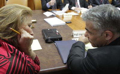 לבני ולפיד סביב שולחן הממשלה