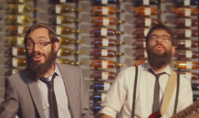 "היום השמיני" בקליפ חדש: הולה!